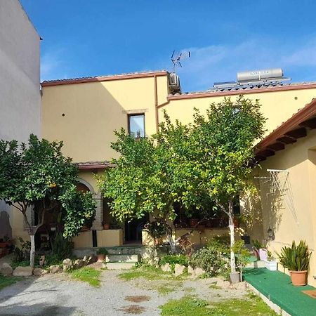 Sìnnai B&B Gli Archi מראה חיצוני תמונה