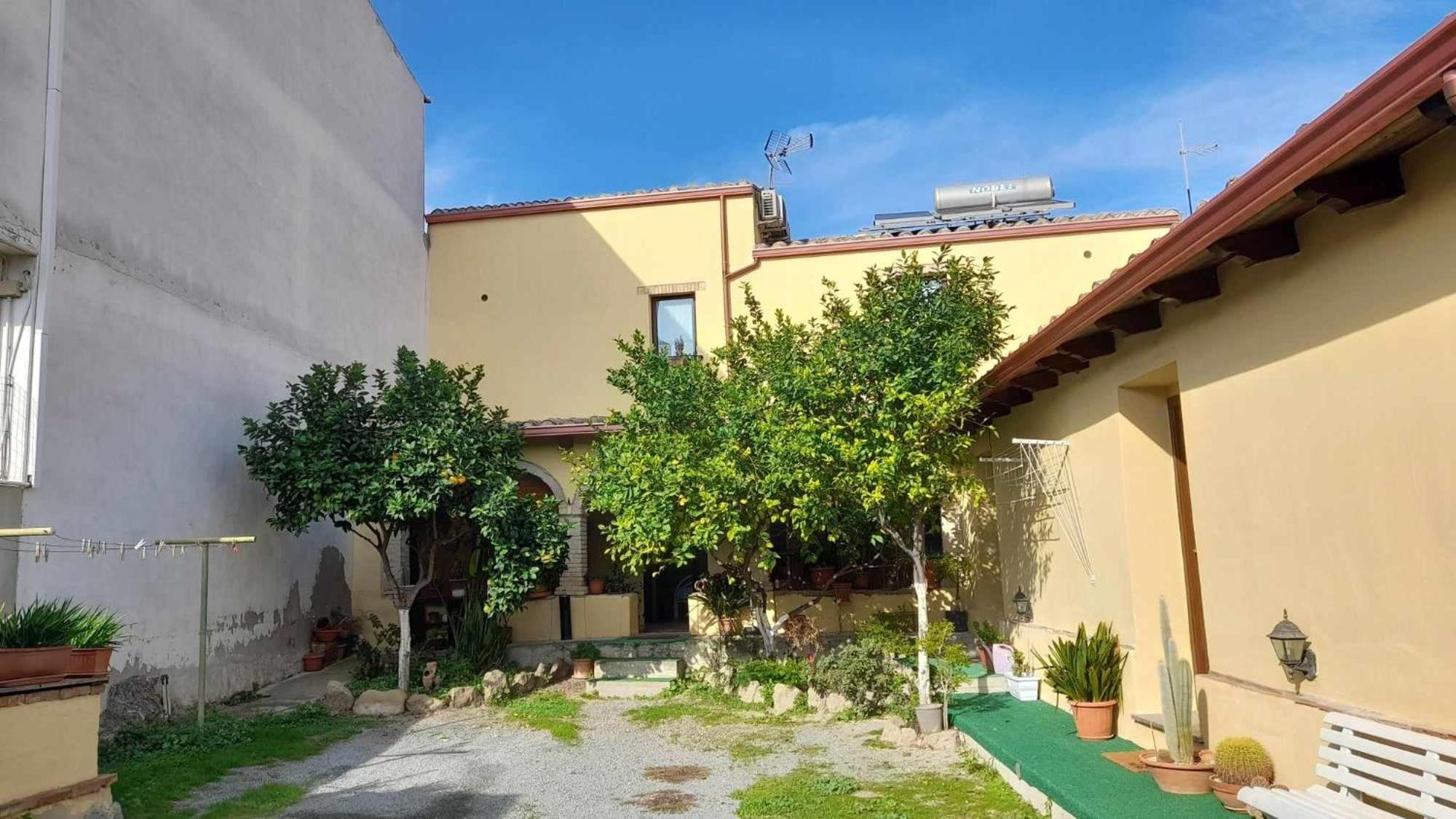 Sìnnai B&B Gli Archi מראה חיצוני תמונה