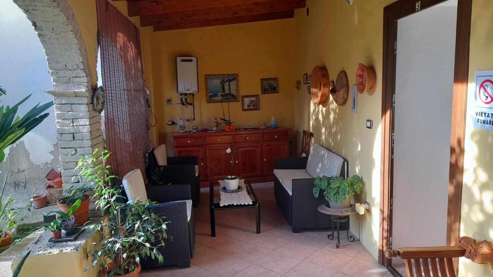 Sìnnai B&B Gli Archi מראה חיצוני תמונה